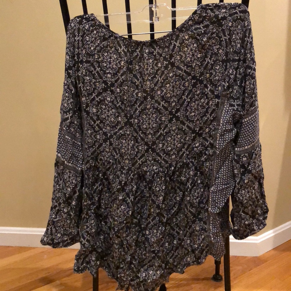 American eagle blouse